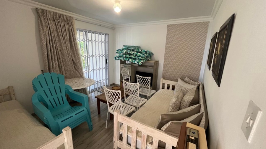 3 Bedroom Property for Sale in Wavecrest Eastern Cape